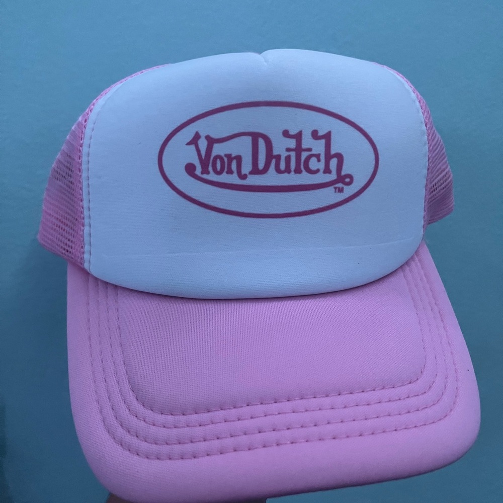 Von Dutch trucker hat